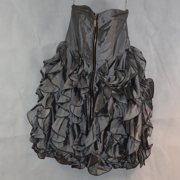 Silver frilled Mini Dress SZ S Daisy - Picture 2 of 12